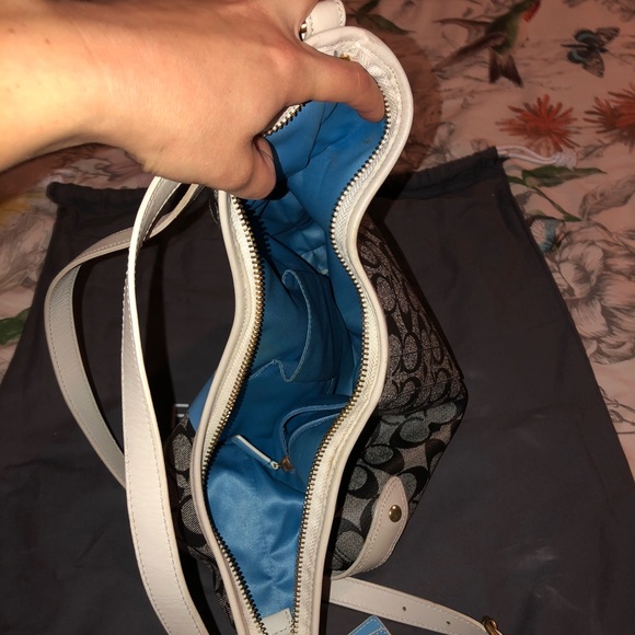 Coach Crossbody Bag - Picture 3 of 3